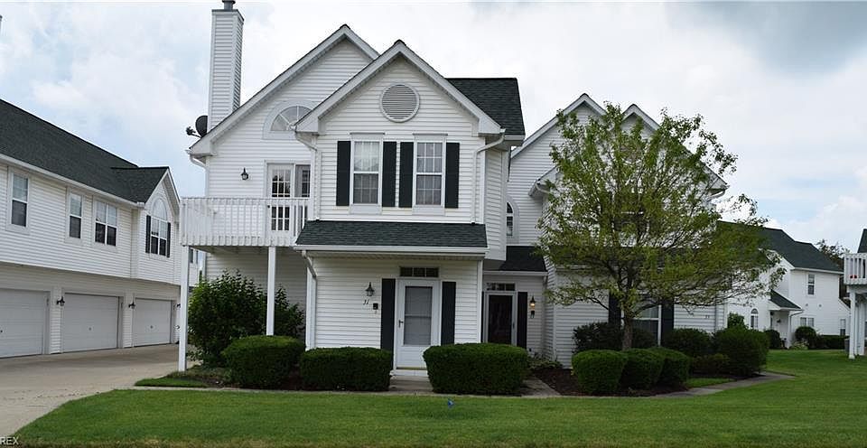 1st image of 31 Vista Cir #40A