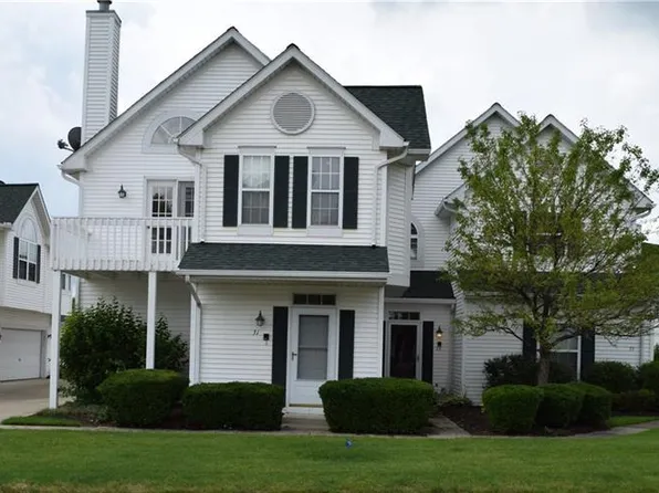 31 Vista Cir #40A, North Olmsted, OH 44070