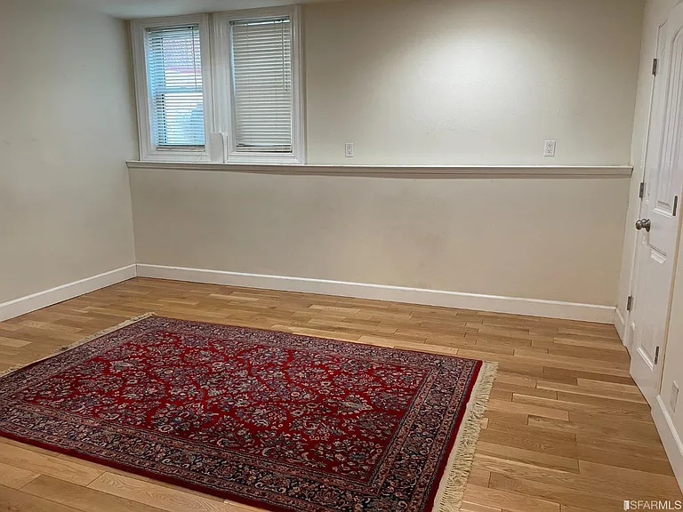 2836 Franklin St — Photo 3
