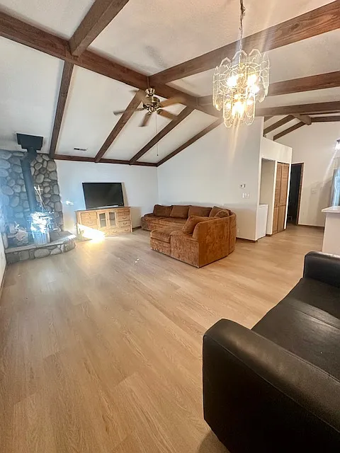 2 bed, 748 sqft, $1,650 — Photo 4