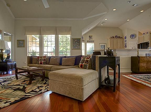4th image of 4605 Gladiola Ln