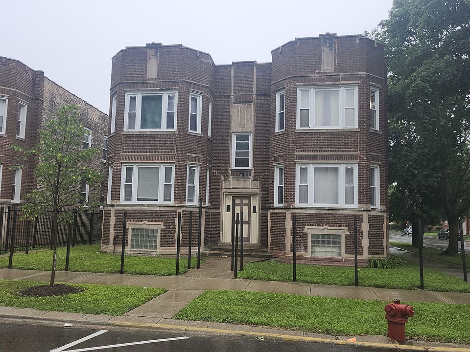 1st image of 9202 S Loomis St Unit 1