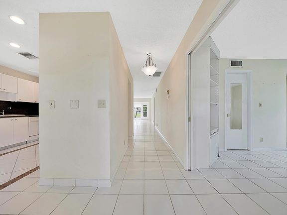 4th image of 1521 NW 19th Terrace #104