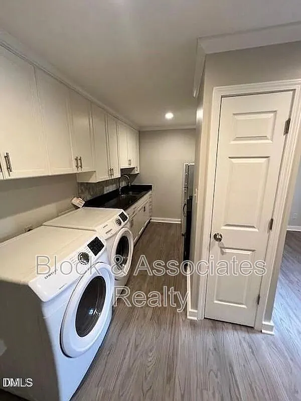 1 bed, 1.0 bath, 465 sqft, $1,095 — Photo 2