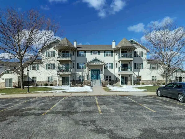 W6143 Victorian Dr, Appleton, WI 54915