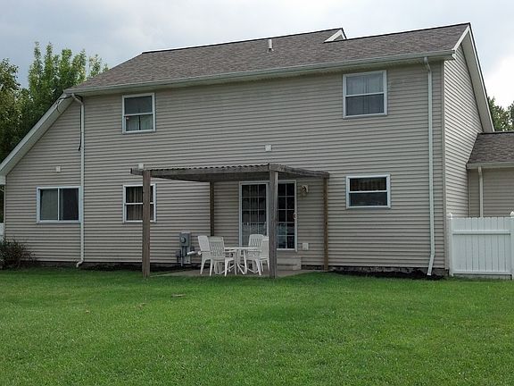 2nd image of 5411 Oakwood Dr
