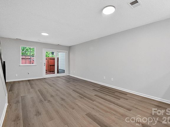 5th image of 6762 Cypress Tree Ln