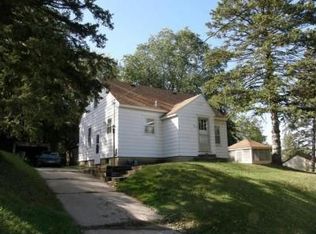 409 20th Ave SW, Rochester, MN 55902