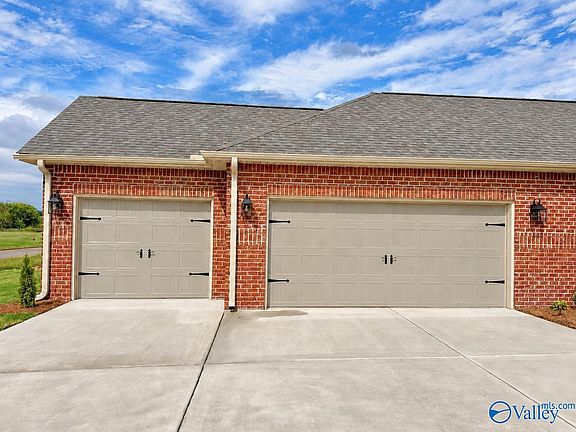 3rd image of 1225 Starling Dr