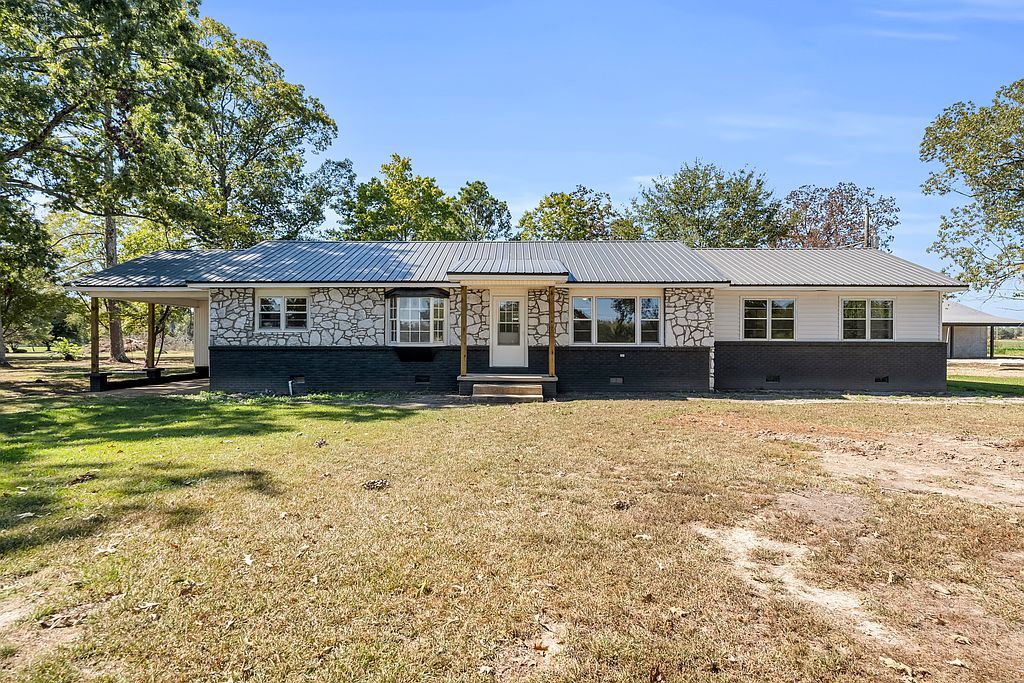 19 County Road 446 - Property Image