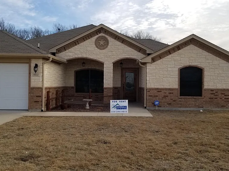 9610 Taylor Renee Dr — Photo 1
