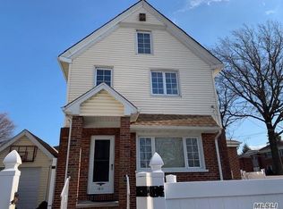 1811 Murray St, Whitestone, NY 11357