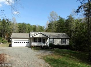 556 Buggy Ln, Rochelle, VA 22738