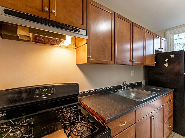 351 Parkland Pl SE — Photo 13