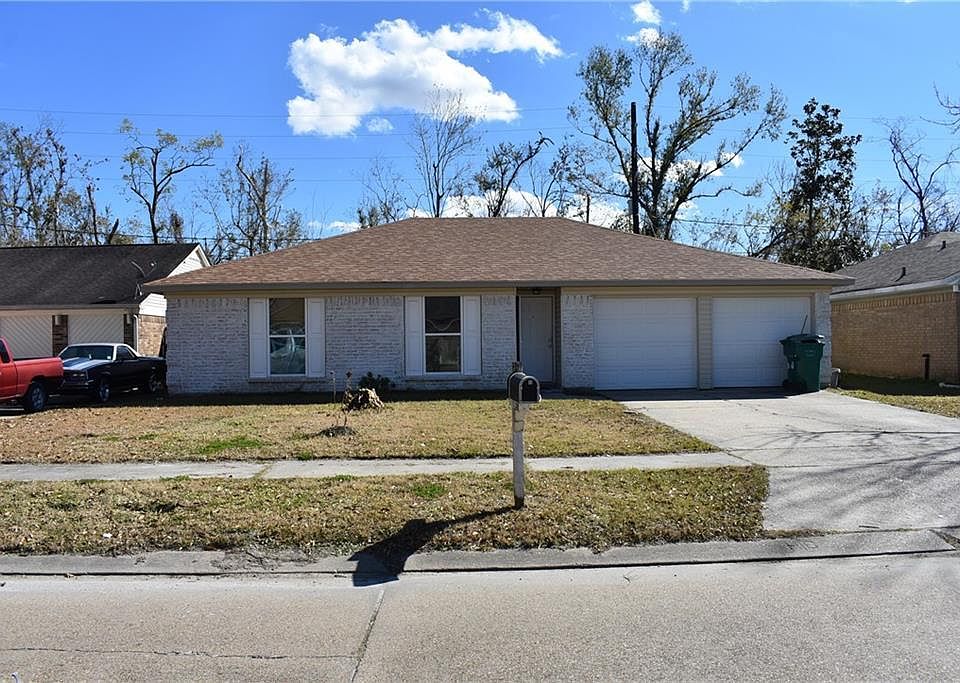 1st image of 2816 English Colony Dr