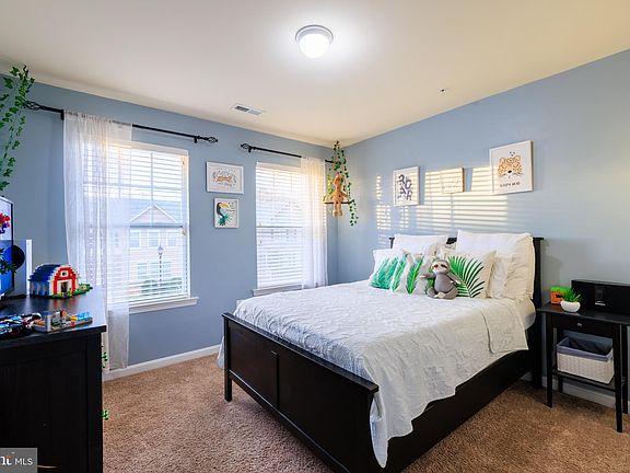 5th image of 41367 Margrove Cir