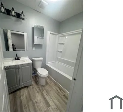 1836 Laurens St — Photo 6
