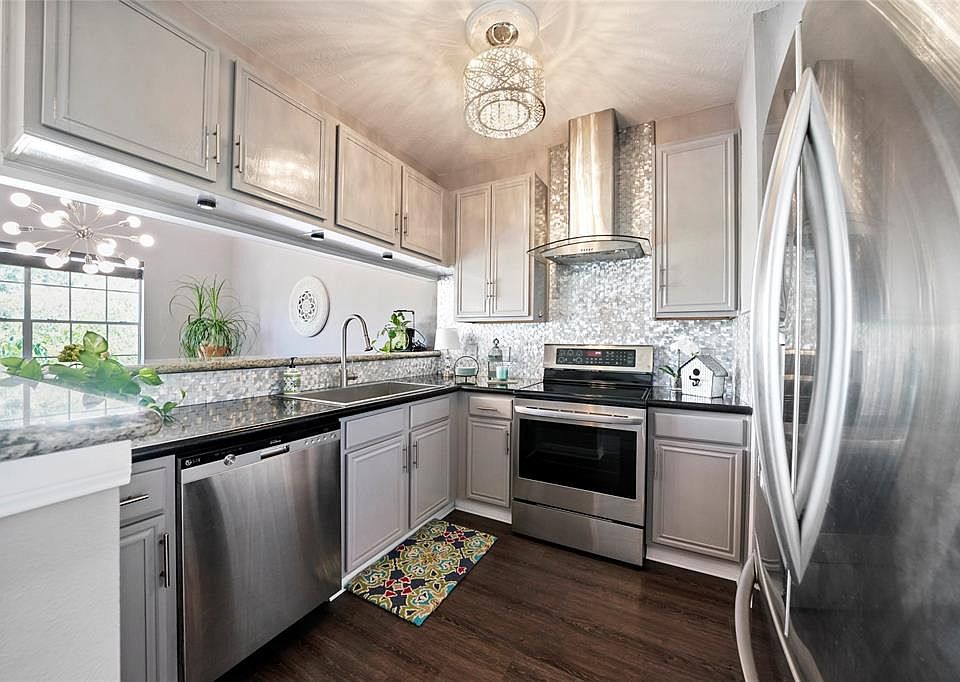 1st image of 12565 Melville Dr Unit 123