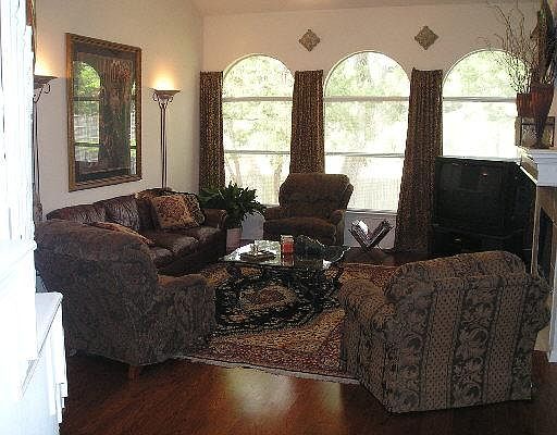 2nd image of 13919 LAUREL BROOK