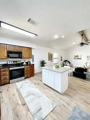 5704 Sterling Green Trl — Photo 59