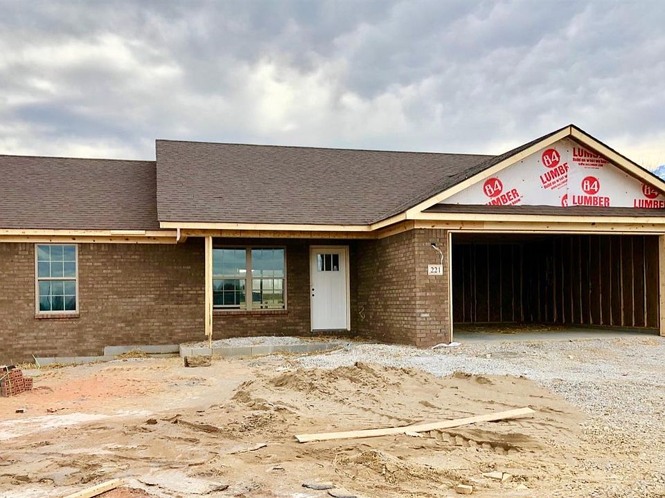 1st image of 221 Amaryllis Dr