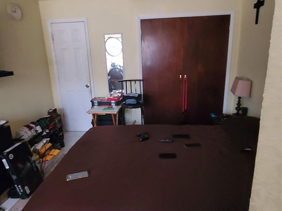 2nd image of 1424 NW 9th Avenue