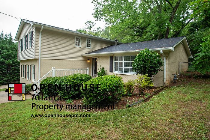 1st image of 2237 Courts Dr