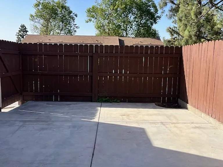 1347 Iguana Cir — Photo 13