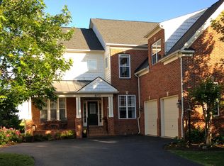 8731 Flowering Dogwood Ln, Lorton, VA 22079