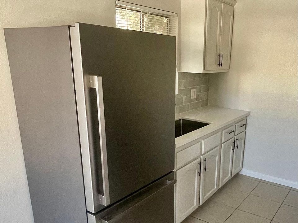 1st image of 3372 Overland Ave #2