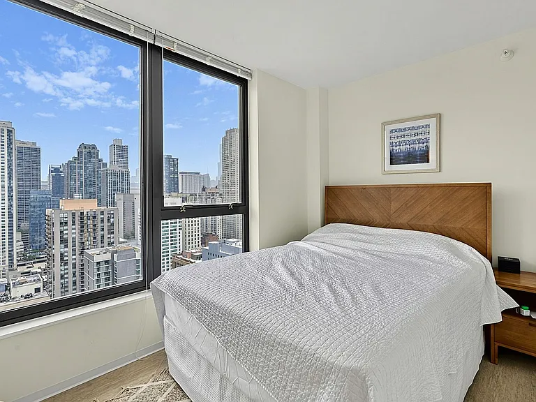 River North Luxury, On Display — Photo 52