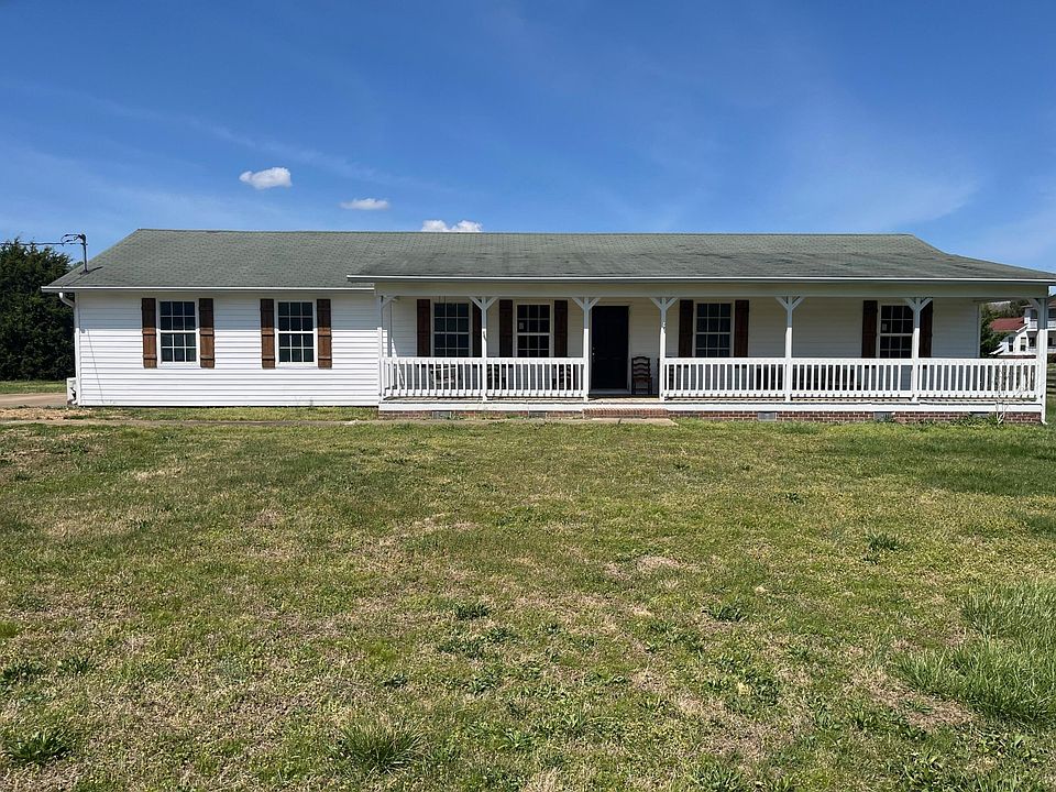 1st image of 134 Nina Dr NE