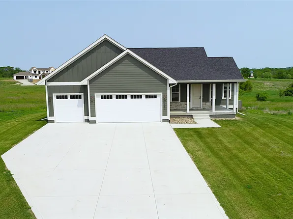 7683 86th Ln, Indianola, IA 50125