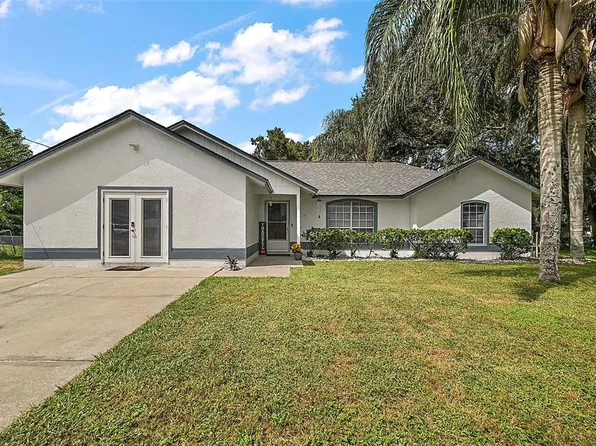 1224 Padgett Cir, Lady Lake, FL 32159