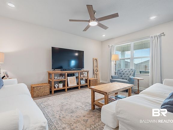 3rd image of 20815 Petal Dr