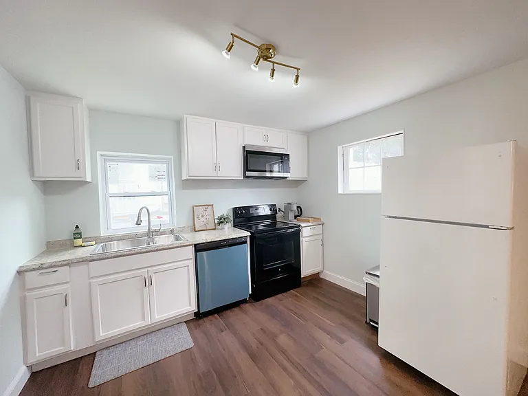 2161 Louisiana Ave #2 — Photo 7