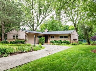 1961 Coronada Dr, Ann Arbor, MI 48103
