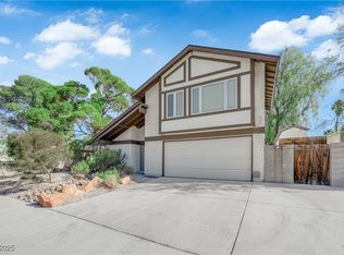 3620 Willow Springs Dr, Las Vegas, NV 89103