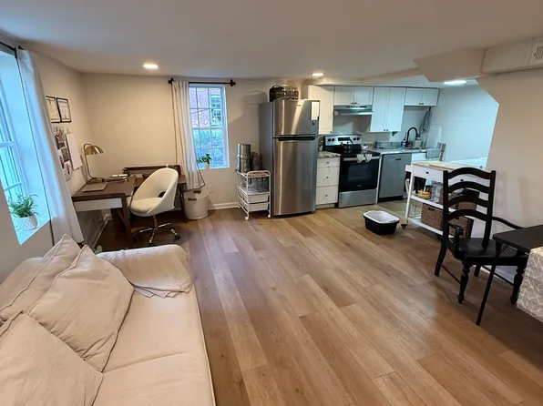 (undisclosed Address), Waynesboro, VA 22980