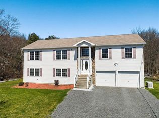 117 Ash Dr, Long Pond, PA