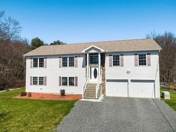 117 Ash Dr, Long Pond, PA 18334