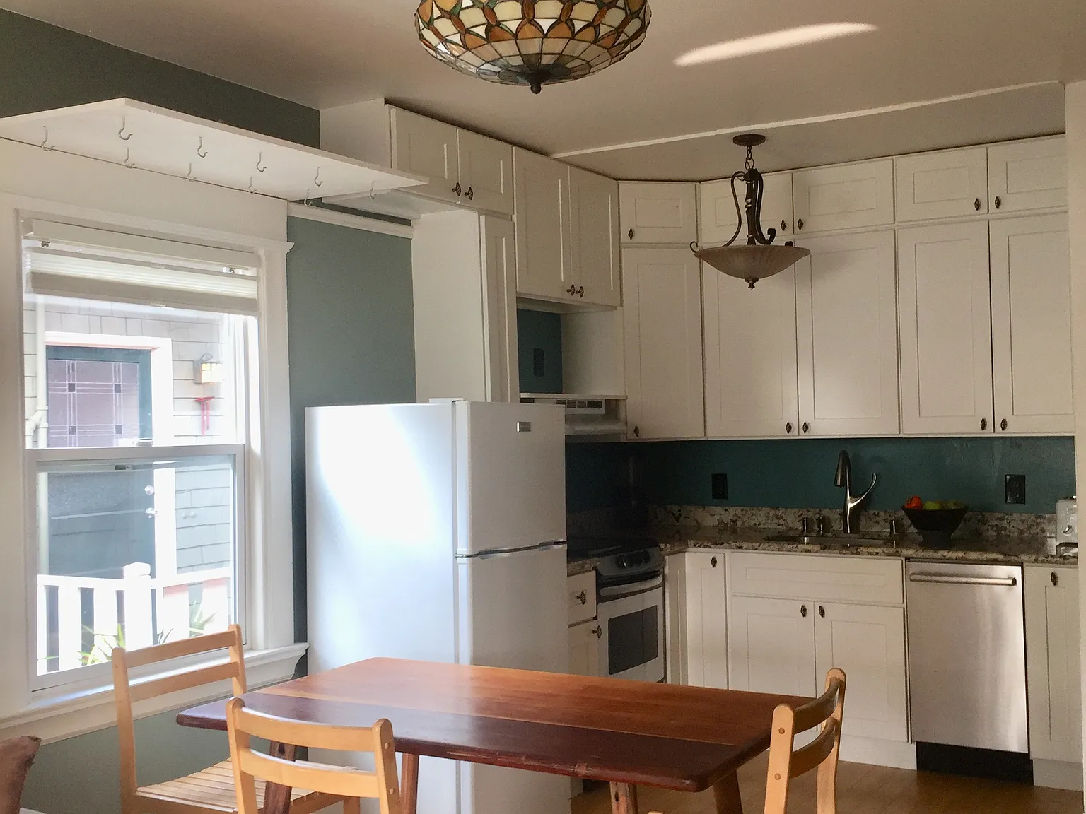 2 bed, 620 sqft, $2,850 — Photo 3