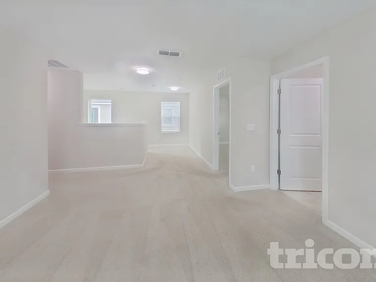 10260 Old Dixie Hwy — Photo 16