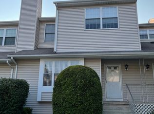 227 Driscoll Ct, Somerset, NJ 08873