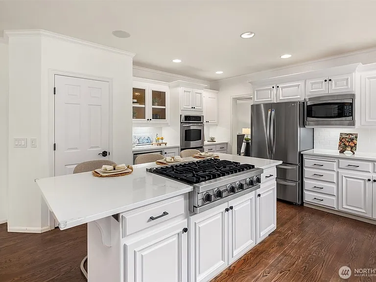 2215 271st Ct SE — Photo 13
