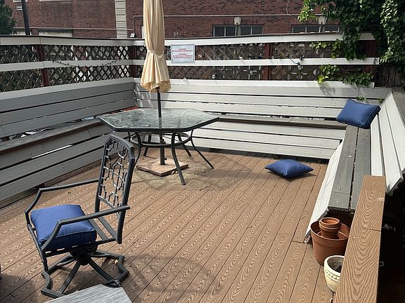 3rd image of 66 Russell St APT 1