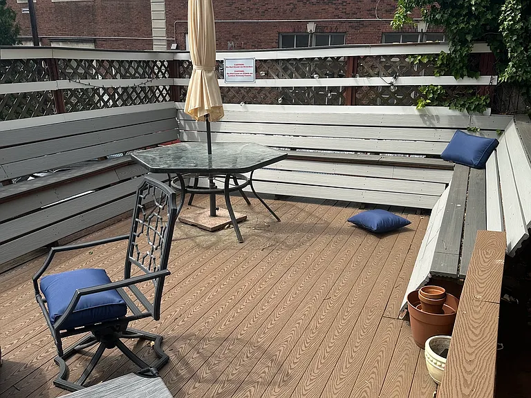 66 Russell St #1 — Photo 3