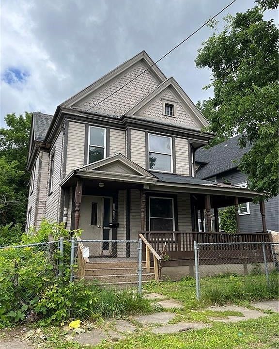 1st image of 332-34 Baker Ave