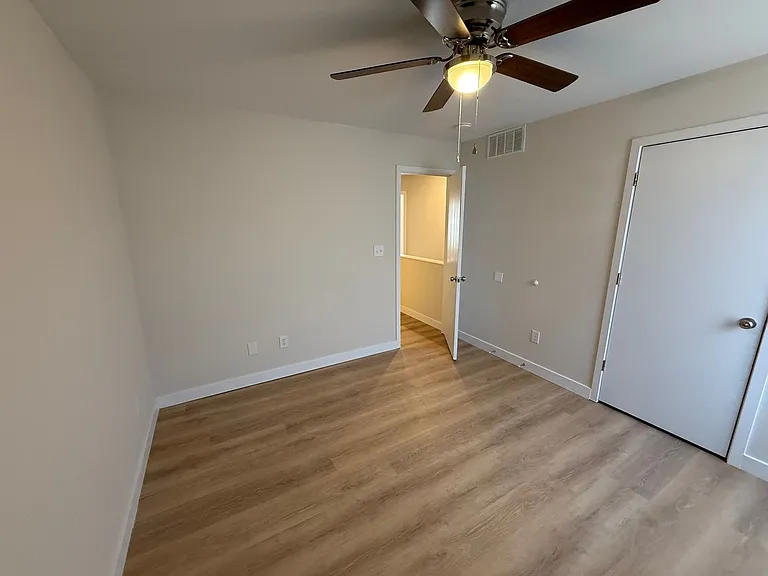 1512-1514 Citadel Dr — Photo 21