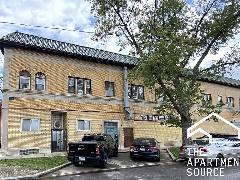 4810 W Barry Ave #G — Photo 11